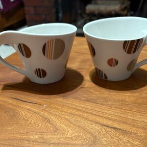 Villeroy & Boch Brown and Cream Patterned Mugs